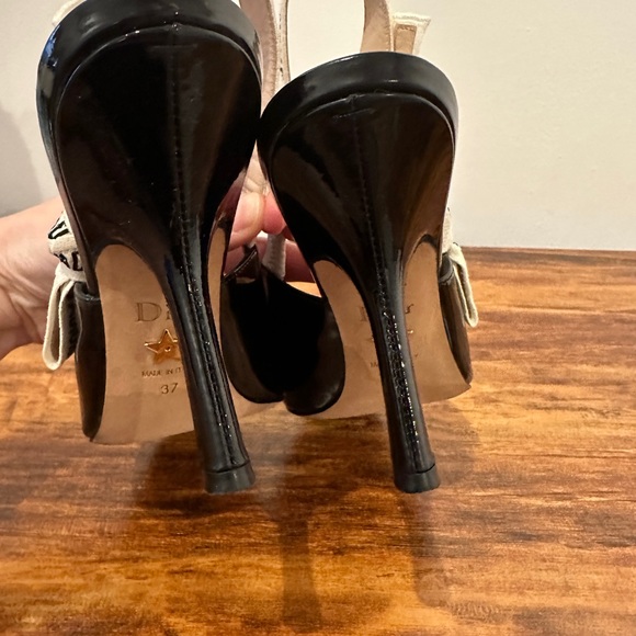 Dior J’adior Slindback Pumps in Patent Leather AVAILABLE TILL 06/01 - Picture 7 of 10